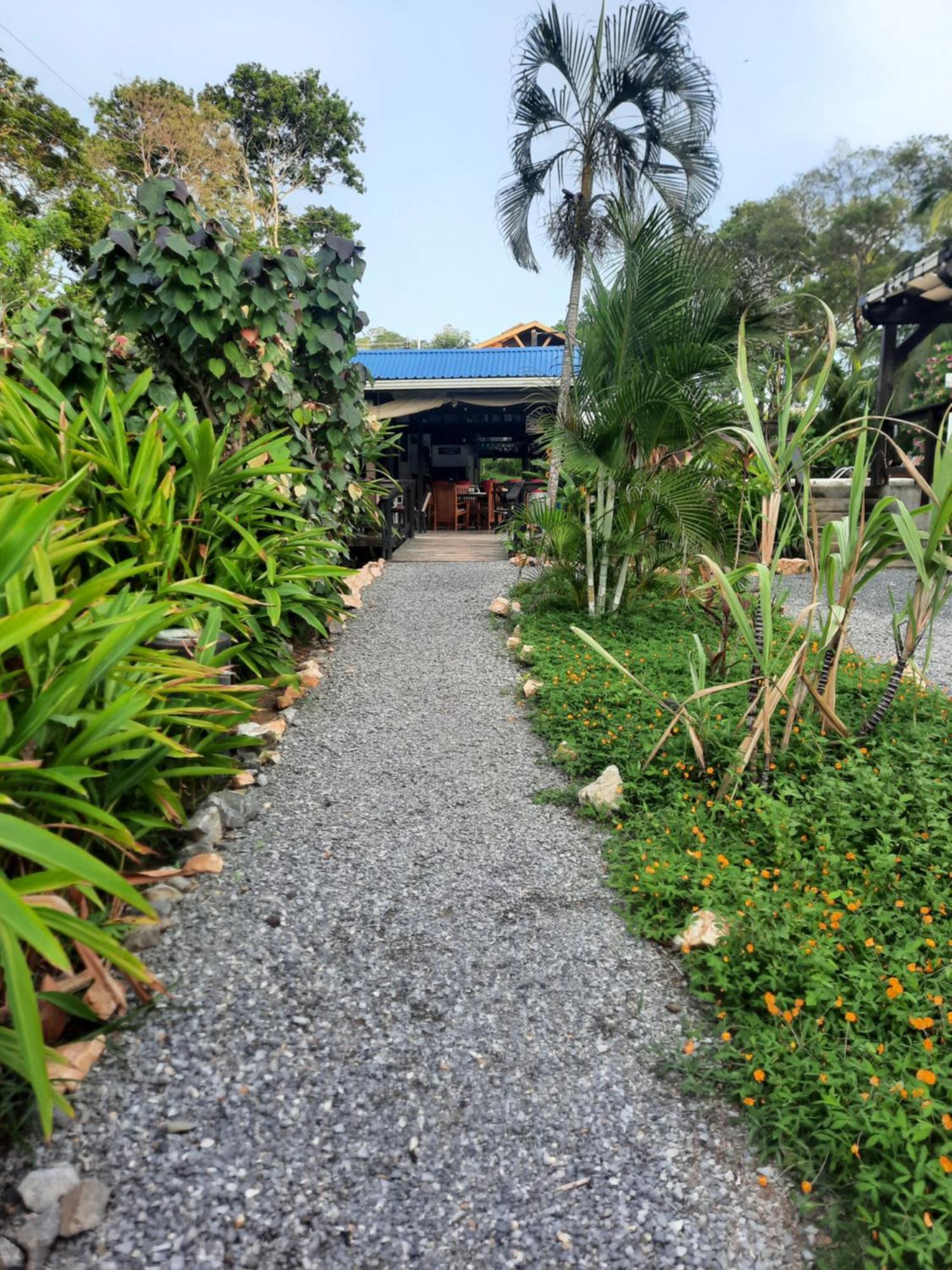 Guava Grove Resort & Villas Sandy Bay Exterior foto
