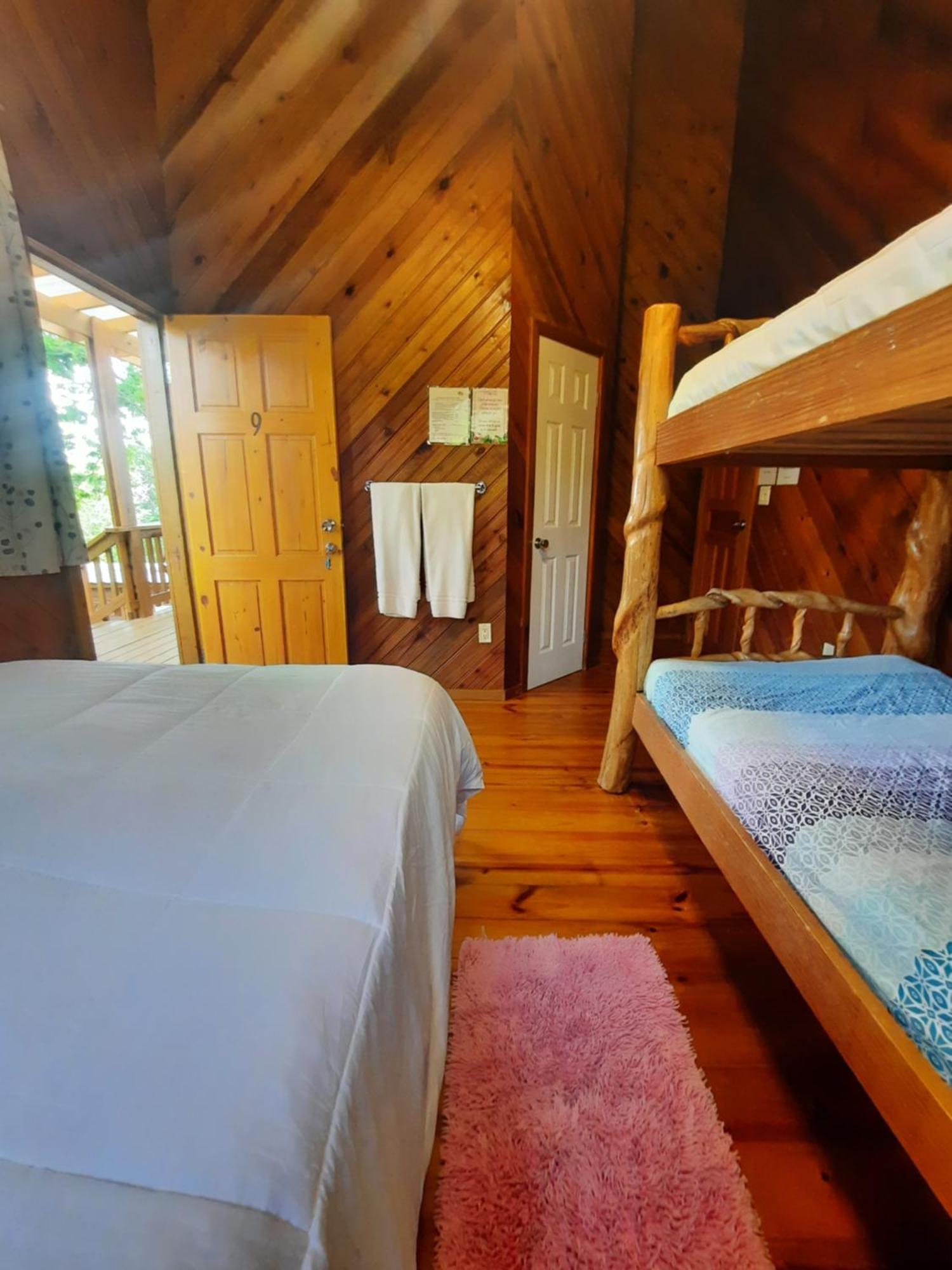 Guava Grove Resort & Villas Sandy Bay Exterior foto