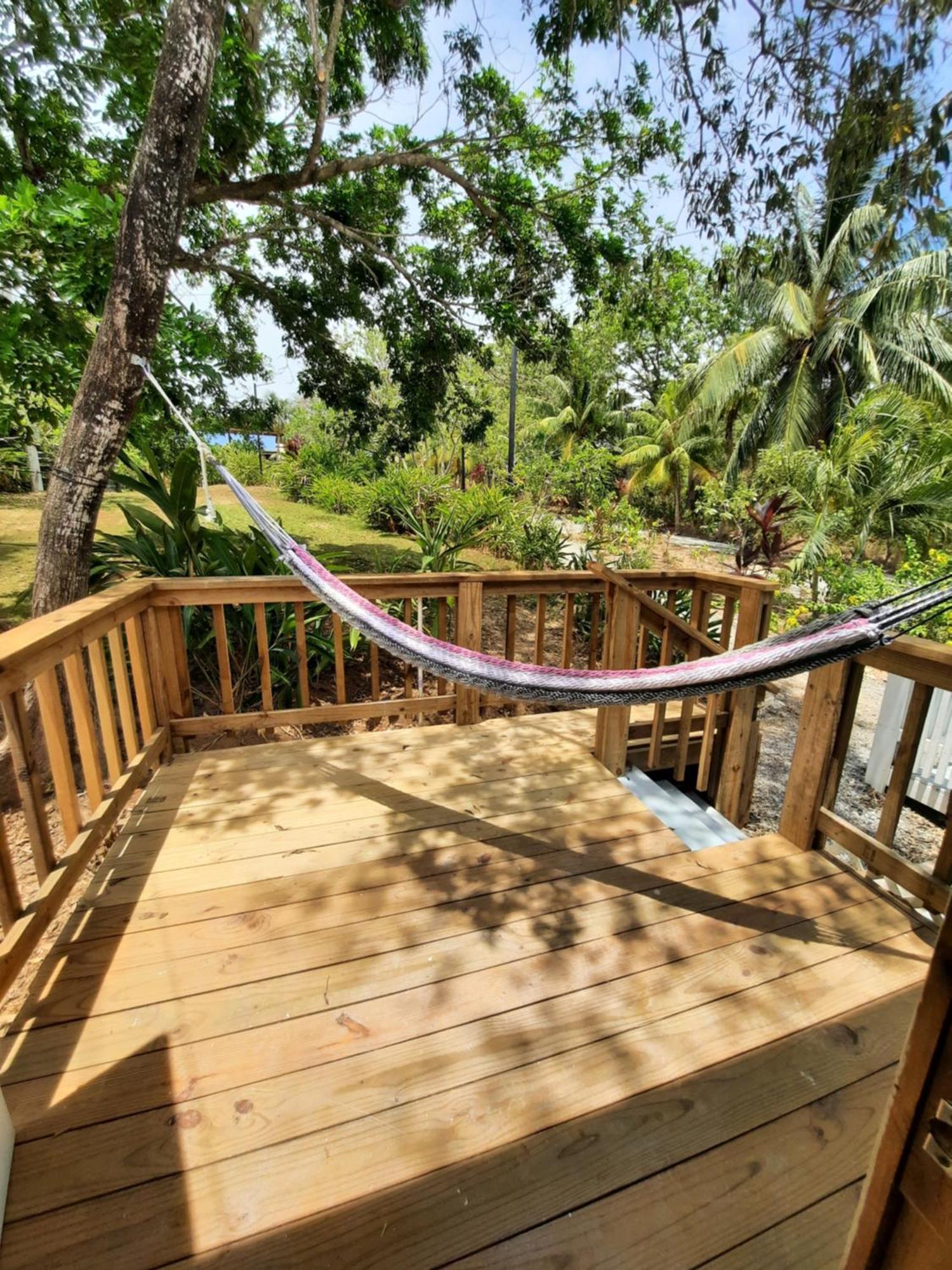 Guava Grove Resort & Villas Sandy Bay Exterior foto
