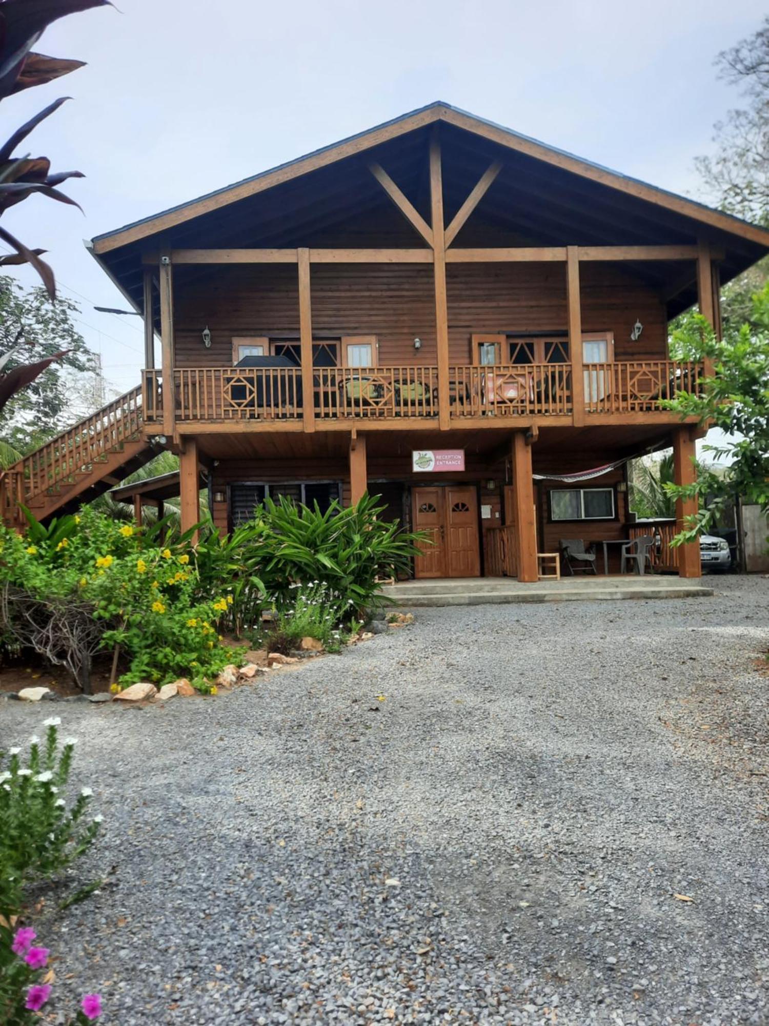 Guava Grove Resort & Villas Sandy Bay Exterior foto